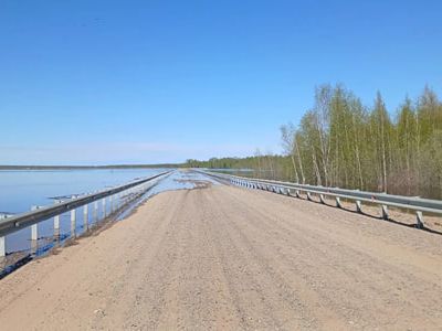 На трассе «Амга» в Усть-Майском районе подтопило дорогу