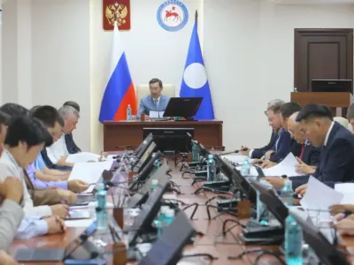 Айсен Николаев провел заседание комиссии по противодействию коррупции в Якутии