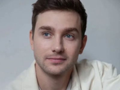 Без компромиссов. Поэтический вечер артиста театра и кино Ильи Ильиных