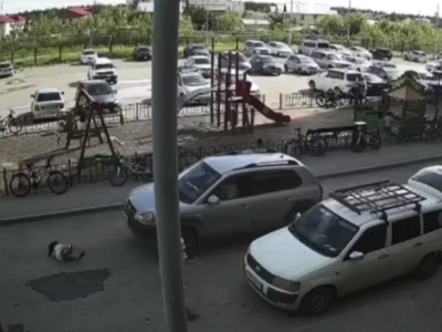 В Якутске во дворе на улице Билибина сбили ребенка