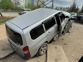 Пьяный водитель наехал на припаркованную Toyota Camry в Якутске