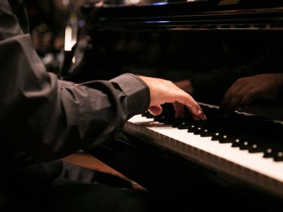 Георгий Келешян и друзья (Эссе)