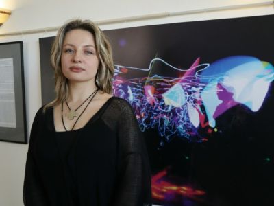 Свет и танец: в НХМ представили совместный проект медиахудожницы и юных якутян