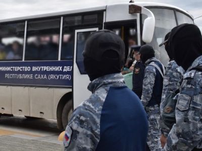 Судебные приставы Якутии выдворили на родину филиппинцев