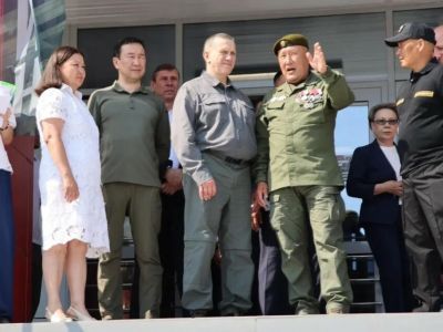 Юрий Трутнев и Айсен Николаев посетили учебно-стрелковый центр «Сулус» в Якутске