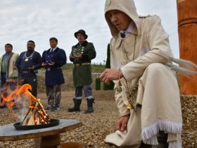 Нордголд установил сэргэ на руднике Гросс в Год народных традиций