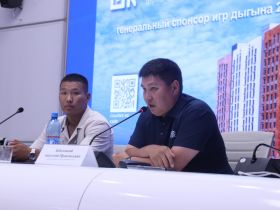 Артем Дьяконов подписал договор на квартиру за победу на Играх Дыгына