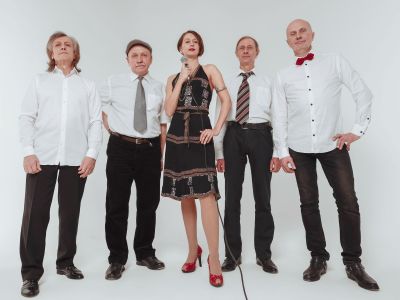 Holy Blacksmith (Музыка кофе и вина (МКВ))
