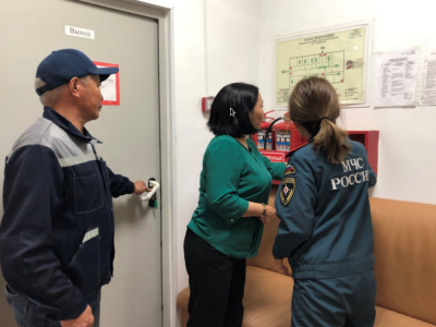 Пожарную безопасность 16 детских лагерей проверили в Намском районе Якутии