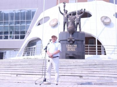 В Якутске провели торжественный митинг в честь 50-летия триумфа на Олимпийских играх
