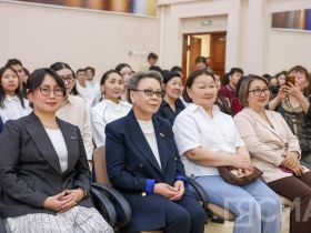 Студентам финансово-экономического колледжа вручили именные стипендии Галины Данчиковой