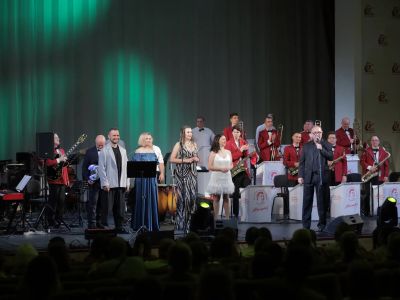 Оркестр имени Назаретова. Все краски джаза (Филармония)