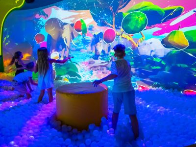 Мультимедийное путешествие в Hello Park (Авиапарк)