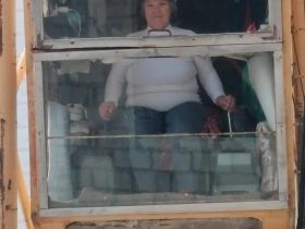Более 40 лет на высоте: как крановщица Наталья Стативо нашла призвание в строительстве