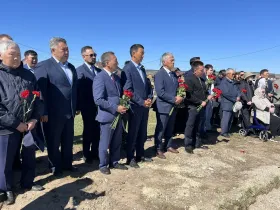 В Якутии почтили память первого президента Михаила Николаева