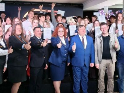 Посвящение в юные железнодорожники и третий выпуск профильных классов прошли в центре АО «АК «ЖДЯ»