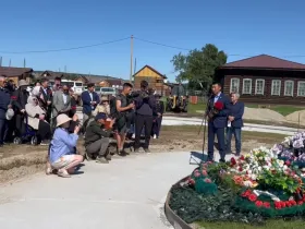 В Якутии почтили память первого президента Михаила Николаева