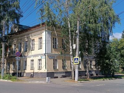 В гости в библиотеку Альберта Лиханова (Музей истории Хлынова)