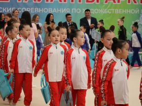 В Якутске дан старт соревнованиям «Юные таланты Арктики» по художественной гимнастике