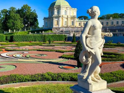 Ораниенбаум: Большой Меншиковский дворец, Китайский дворец, парк
