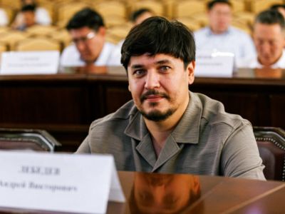 Якутская городская Дума приняла досрочную отставку депутата Андрея Лебедева