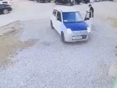 Самокат стоимостью более 11 тысяч рублей похитили у ребенка в Якутске