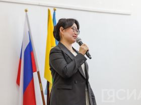 Студентам финансово-экономического колледжа вручили именные стипендии Галины Данчиковой