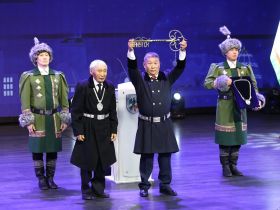 Фото: инаугурация главы Якутска Дмитрия Садовникова