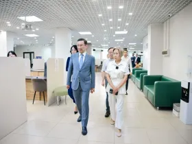 Айсен Николаев встретился с работниками социальной сферы Якутии