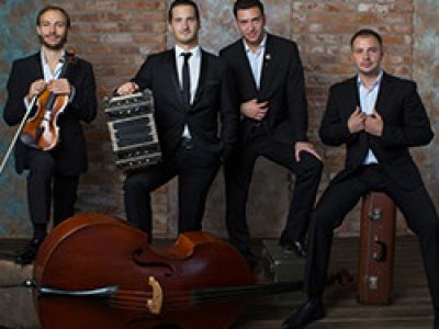 Solo tango orquesta представляет...
