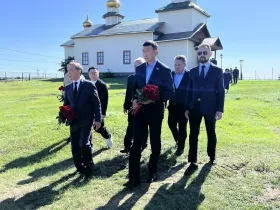 В Якутии почтили память первого президента Михаила Николаева