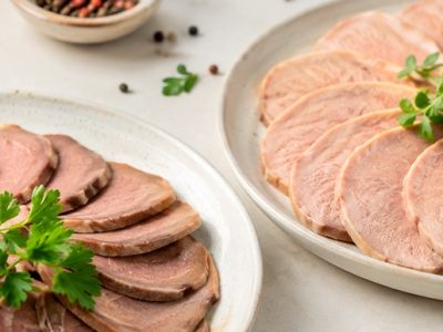 Свиной и говяжий язык: какой полезнее для организма?