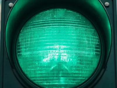 На трех перекрестках в Якутске изменят режим светофоров