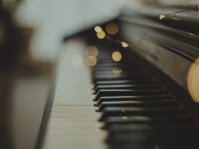 Фортепианный вечер «Мелодии, что стали ближе» (Уральский центр народного искусства)