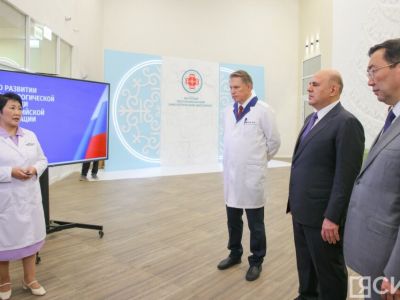 Министр здравоохранения России высоко оценил развитие медицинской инфраструктуры Якутии