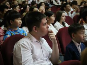 Конкурс «Розовая чайка» собрал 1700 молодых исполнителей из четырех стран