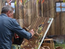 Айсен Николаев встретился с академиками РАХ и мастерами Якутии