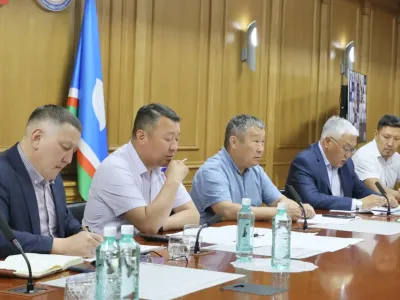 Более 840 тонн топлива распределили среди аграриев Якутии для сезонных работ
