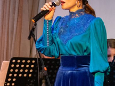 "Нежной и ласковой самой"