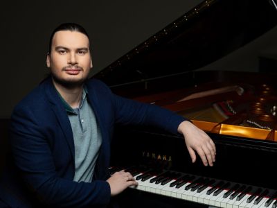 А. Ключко (фортепиано)