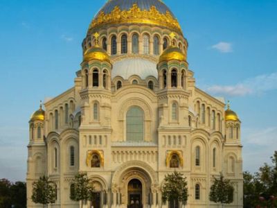 Экскурсия в Кронштадт с теплоходной прогулкой по фортам