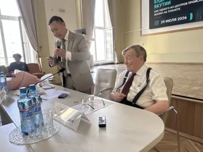 Академику Алексею Розанову вручили медаль Якутского научного центра СО РАН