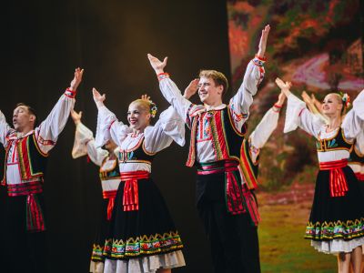 Красноярский ансамбль танца Сибири им. Годенко и Красноярский филармонический русский оркестр им. Бардина (Филармония)