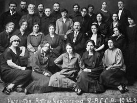 100 лет на страже здоровья Якутии: интервью с руководителем «Сахафармации»