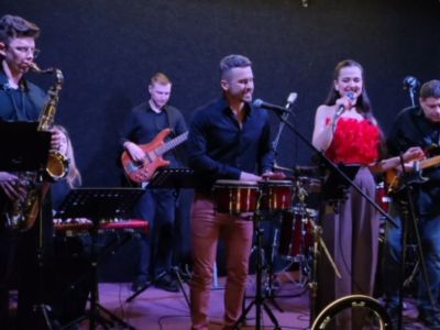 Galary Band с программой «Magical Night Of The '80s»