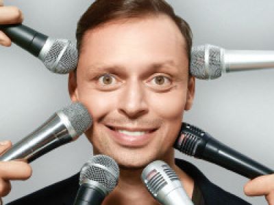 Виктор Комаров