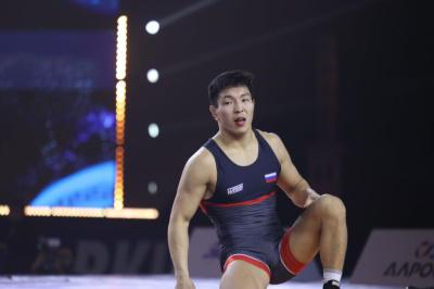 Якутский борец Константин Капрынов оспорит бронзу чемпионата России / Дьулустаан Сергеев   