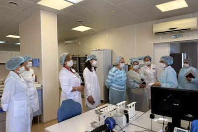 Федеральные эксперты высоко оценили работу Центра СПИД в Якутии / ЯСИА   Республика Саха (Якутия)