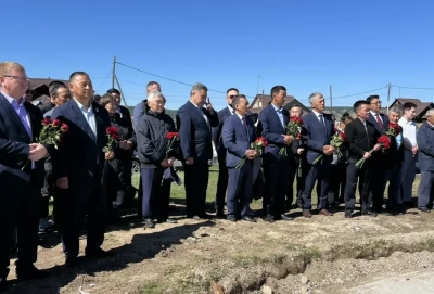 В Якутии почтили память первого президента Михаила Николаева / ЯСИА   Республика Саха (Якутия)