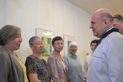«Каждому пожал руку и пожелал здоровья»: онкопациенты Якутии — о встрече с Михаилом Мишустиным / Нарыйа Пахомова   